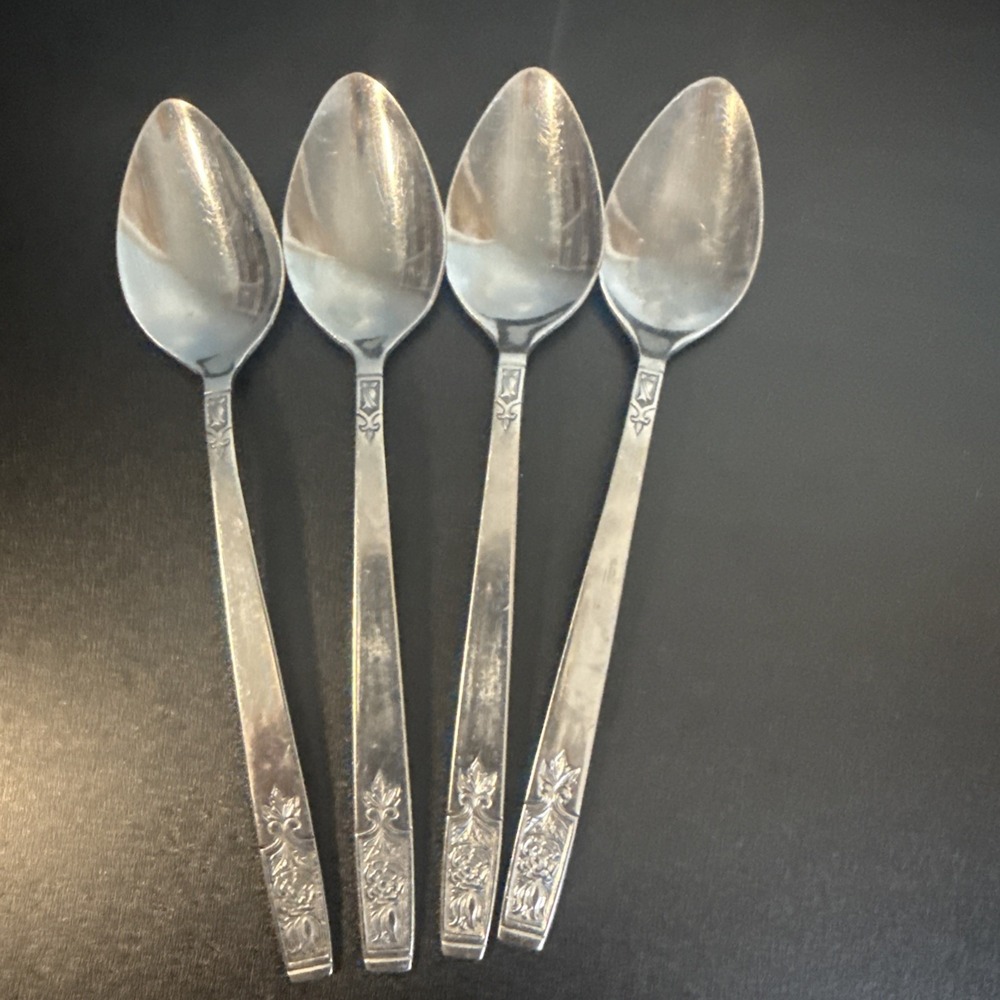 Vintage‎ stainless steel imperial international young rose 4 teaspoons